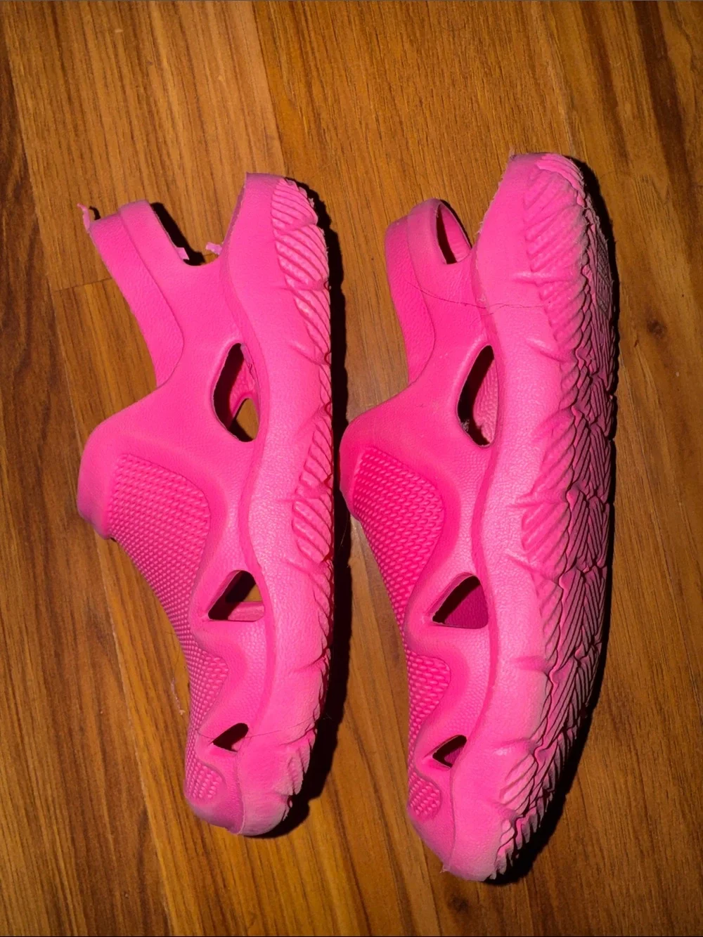 Bright Pink Kids Water Shoes and Mesh Sneaker Set. Girls 11, used & need a clean
